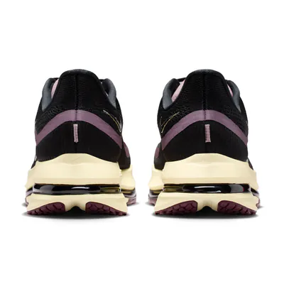 a-ma-mani-re-x-nike-pegasus-premium-sp-black-im0701-001-5.png