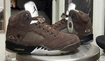 Oakley x Travis x Nike AJ5.png