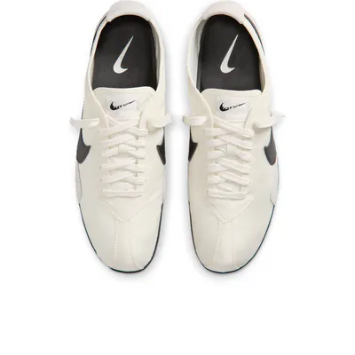 nike-moon-shoe-sail-black-ix3952-100-4.png