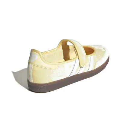 care-bears-x-adidas-samba-jane-funshine-bear-kk2600-5.png