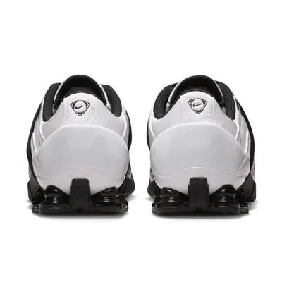 nike-total-90-shox-magia-white-black-ir8176-100-4.png