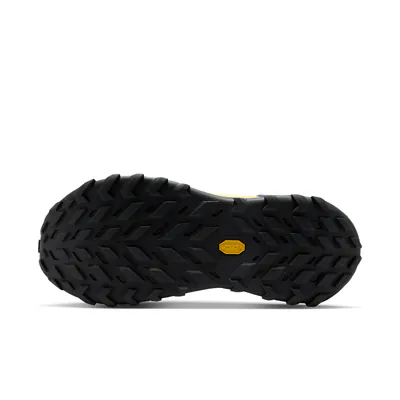 nike-acg-zegama-hike-life-lime-io7854-701-2.png