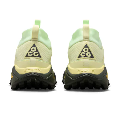 nike-acg-zegama-hike-life-lime-io7854-701-5.png