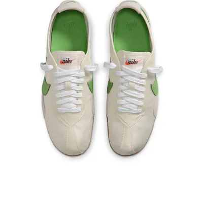 nike-moon-shoe-chlorophyll-ii0407-102-4.png