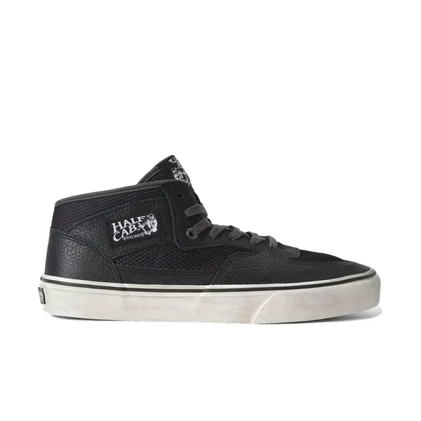 vans-half-cab-decon-combat-black-vn000eatbla-1.png