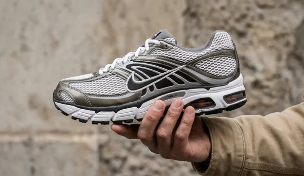 nikemoto2k-cover-snkr.png