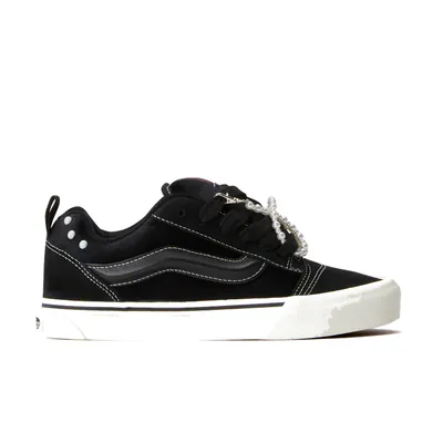 vans-knu-skool-black-pearlized-vn000d6zbla-1.png