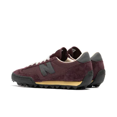new-balance-gator-run-cherry-leather-ugtr48s-4.png