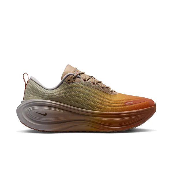 nike-vomero-plus-cheat-day-iv4522-200-1.png