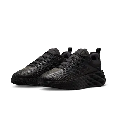 nike-ava-edge-black-im1973-004-3.png
