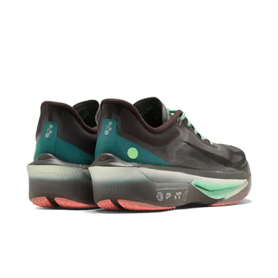 nike-zoom-fly-8-brown-iw2352-200-4.png