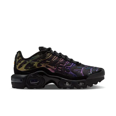 nike-air-max-plus-oil-slick-ih7960-001-1.png