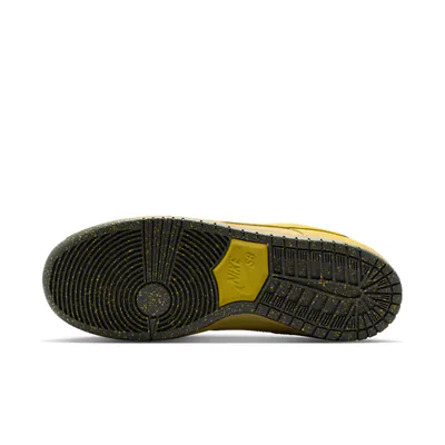 nike-sb-dunk-low-hatch-chilli-io0427-300-4.png
