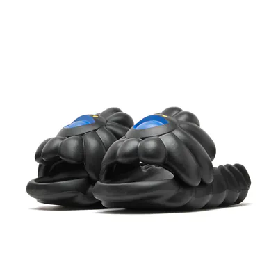 takashi-murakami-x-ohana-hatake-full-bloom-slides-black-blue-vtm25020-3.png