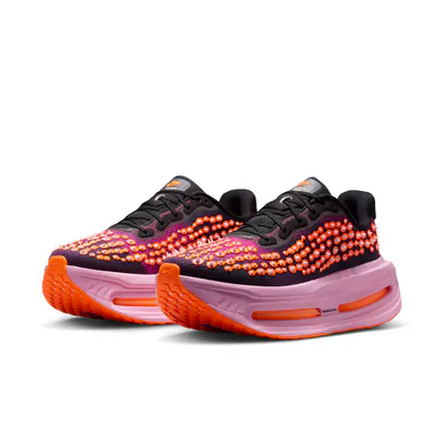 nike-vomero-premium-otaku-approved-ir2168-003-2.png