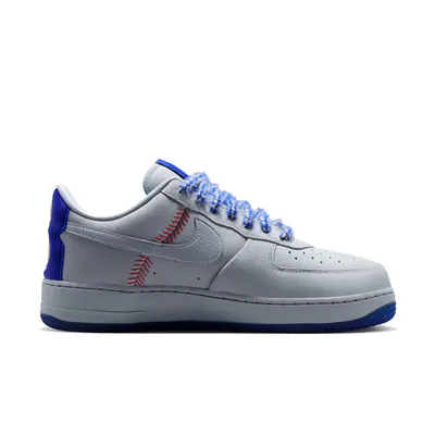 kobe-bryant-x-nike-air-force-1-low-protro-dodgers-iq3920-001-2.png