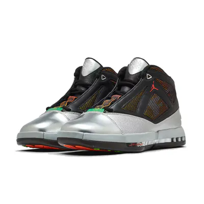 free-the-youth-x-nike-jordan-16-iv7638-001-4.png