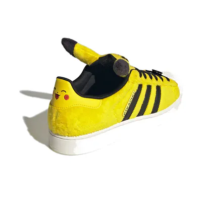 pokemon-x-adidas-superstar-pikachu-ki2858-2.png