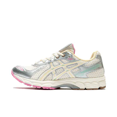 vandythepink-x-asics-gel-kayano-12-1-antique-white-1203b302-100-2.png