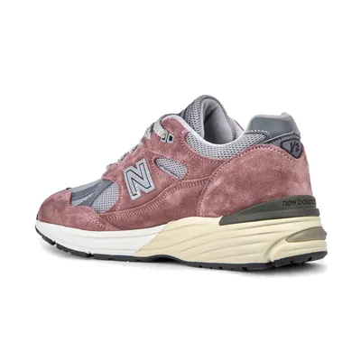new-balance-991v2-made-in-uk-rose-taupe-u991ma2-3.png