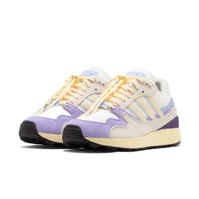 bstn-x-adidas-oregon-ultra-tech-og-with-a-twist-cream-lc0457-2.png