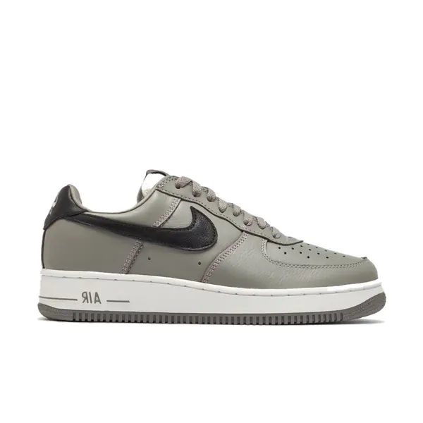 nike-air-force-1-low-01-light-army-black-iv4501-300-1.png