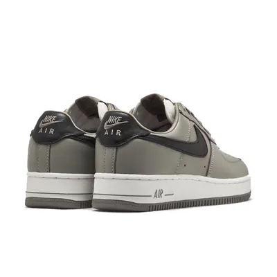 nike-air-force-1-low-01-light-army-black-iv4501-300-4.png