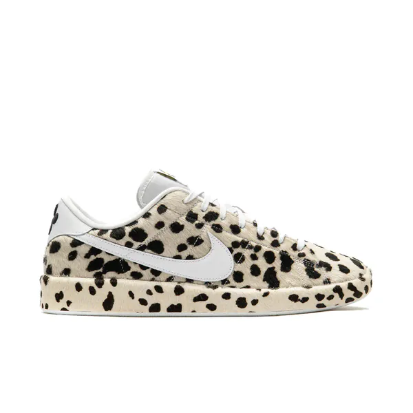 nike-tennis-classic-cs-prm-chew-dog-dalmatian-ja8560-100-1.png