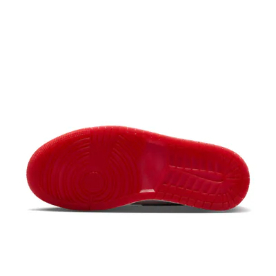 nike-air-jordan-1-retro-high-og-nails-grails-fd2596-601-5.png