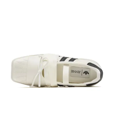 jennie-x-adidas-superstar-square-toe-ballet-off-white-lb3786-5.png