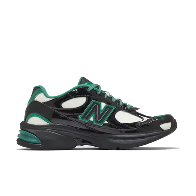 new-balance-2010-black-green-u20104cj-3.png