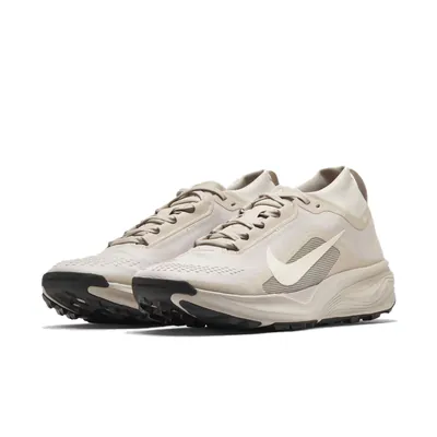 nike-acg-pegasus-trail-gtx-cream-iq1084-200-2.png