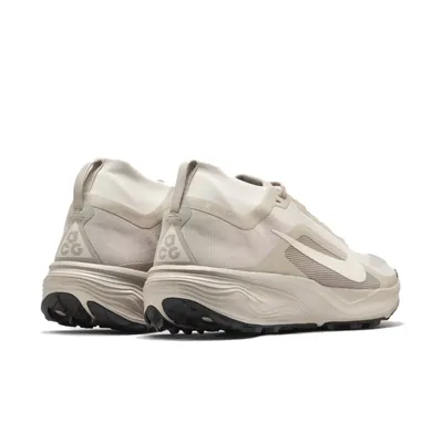 nike-acg-pegasus-trail-gtx-cream-iq1084-200-4.png