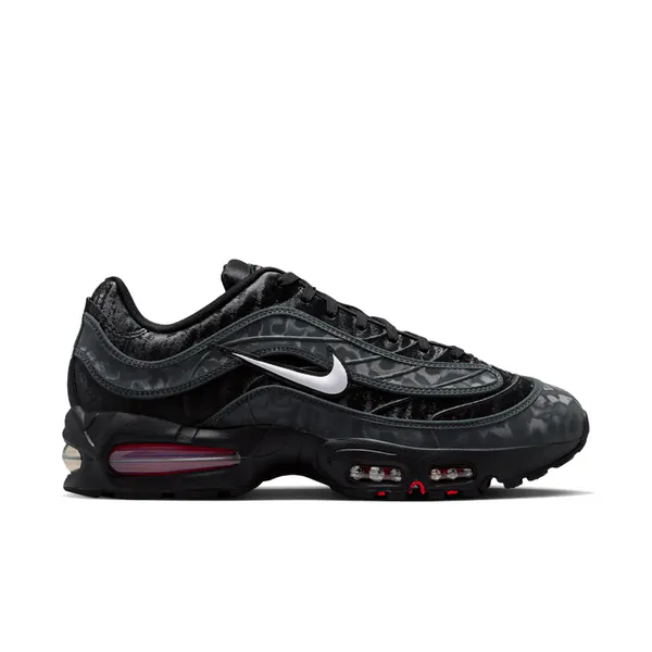 nike-air-max-joga-bonito-black-university-red-io1753-001-1.png