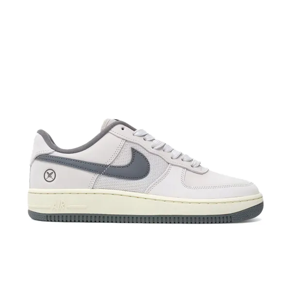 yuto-horigome-x-nike-sb-air-force-1-low-white-iron-grey-io8439-100-1.png