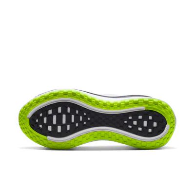 distance-x-nike-vomero-plus-iq7318-100-5.png