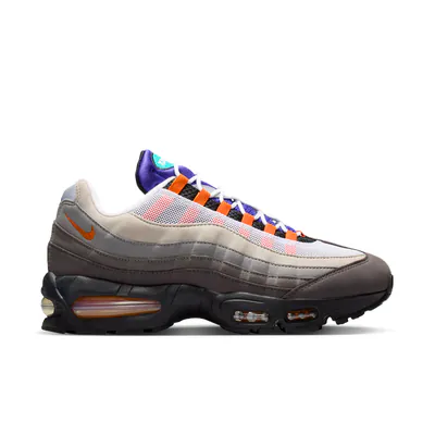 nike-air-max-95-og-big-bubble-greedy-im2211-001-1.png