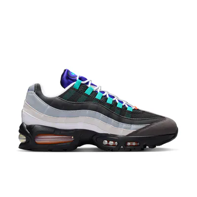 nike-air-max-95-og-big-bubble-greedy-im2211-001-3.png