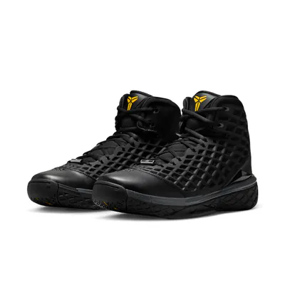 nike-kobe-3-protro-orca-iq5340-001-2.png