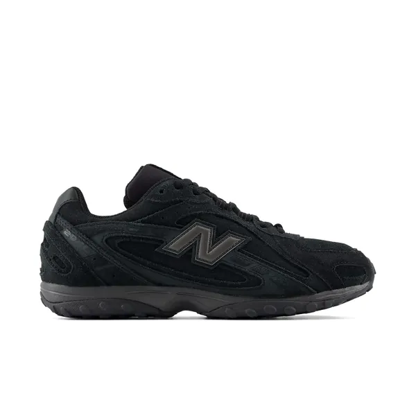 new-balance-204l-triple-black-u204l5yb-1.png