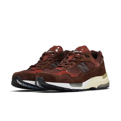 amin-x-new-balance-992-made-in-usa-chocolate-amber-u992ne-2.png