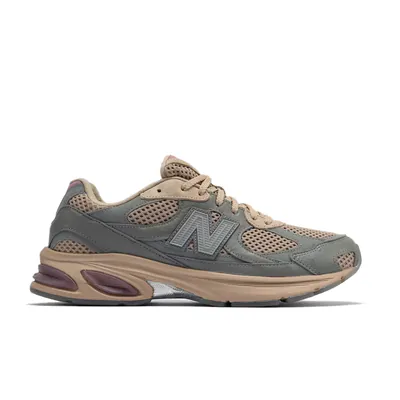 the-whitaker-group-x-new-balance-2010-ostrich-u2010gr1-1.png