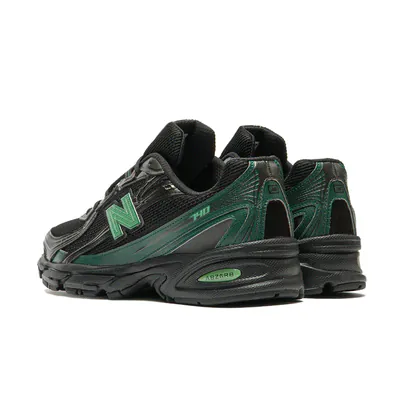 new-balance-740-black-nordic-green-u7407t3-4.png
