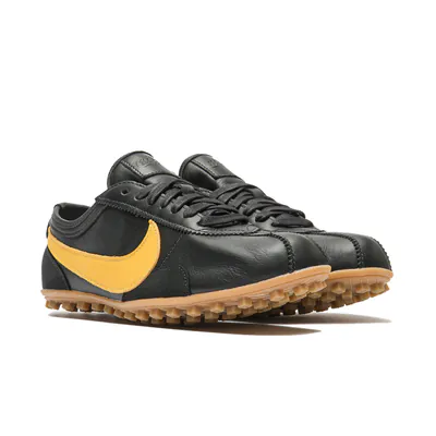 nike-moon-shoe-og-leather-black-yellow-ochre-iu3162-001-3.png