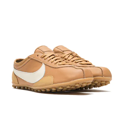 nike-moon-shoe-og-leather-flax-iu3162-200-3.png