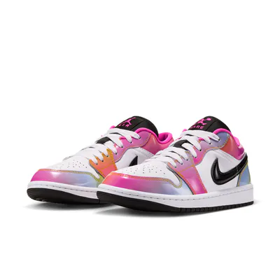 nike-air-jordan-1-low-se-lola-bunny-ix6038-100-2.png