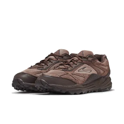 bare-knuckles-x-brooks-cascadia-1-hotfudge-1000701d213-2.png