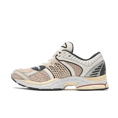 highsnobiety-x-saucony-progrid-paramount-oatmeal-s101939-1001-3.png
