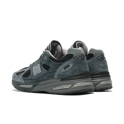 new-balance-991v2-made-in-uk-elevated-neutrals-turbulence-u991ec2-4.png