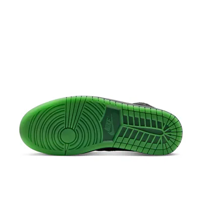 nike-air-jordan-1-mid-se-halloween-iq5492-001-5.png